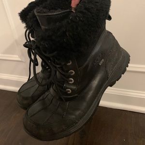 Men’s black leather Butte Ugg boots